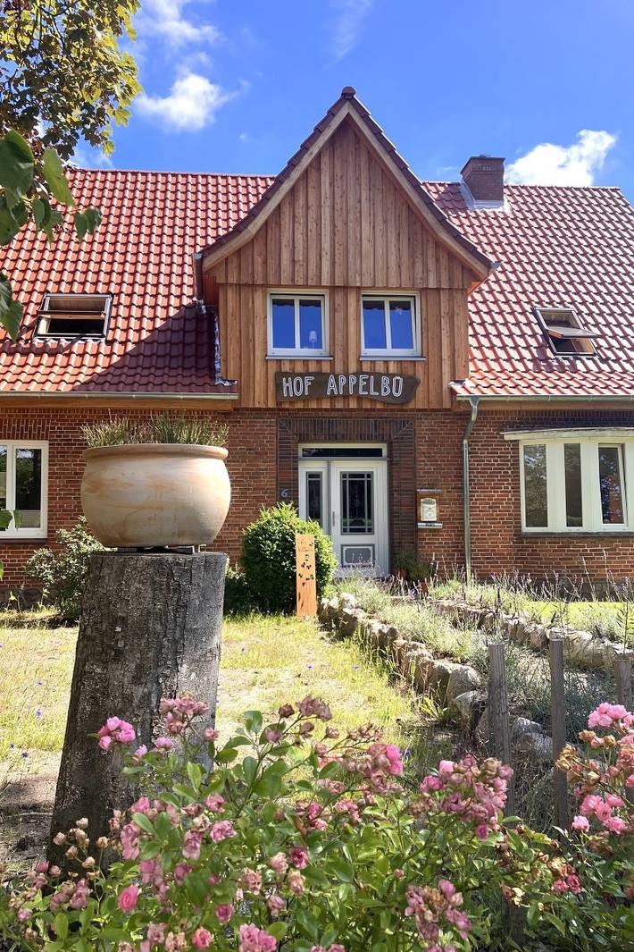 Ganze Ferienwohnung, Hof Appelbü - Doppelzimmer Brunsholm in Bergenhusen, Eider-Treene-Sorge