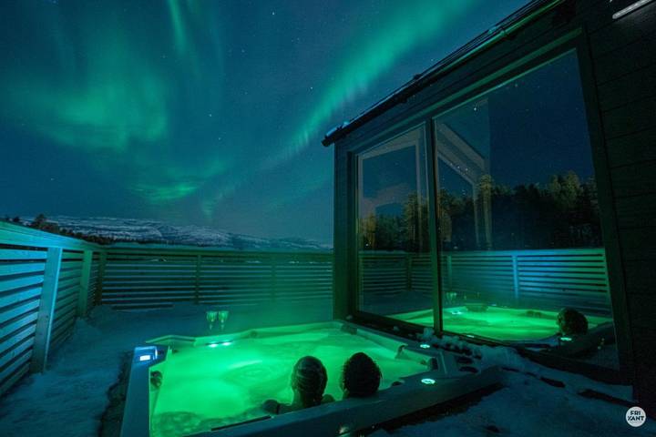 Ferienhaus für 2 Personen, mit Whirlpool und Terrasse sowie Sauna und Ausblick in Alta