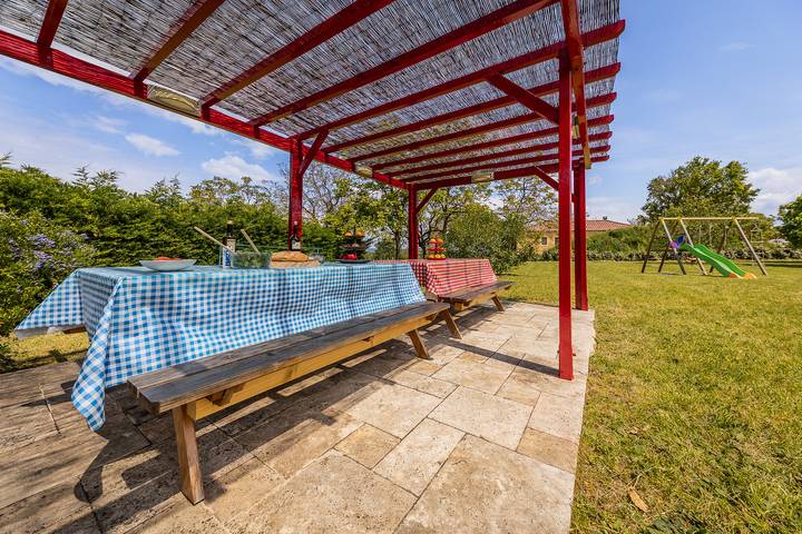 Gîte pour 8 personnes, avec Piscine à Florimont-Gaumier - 4