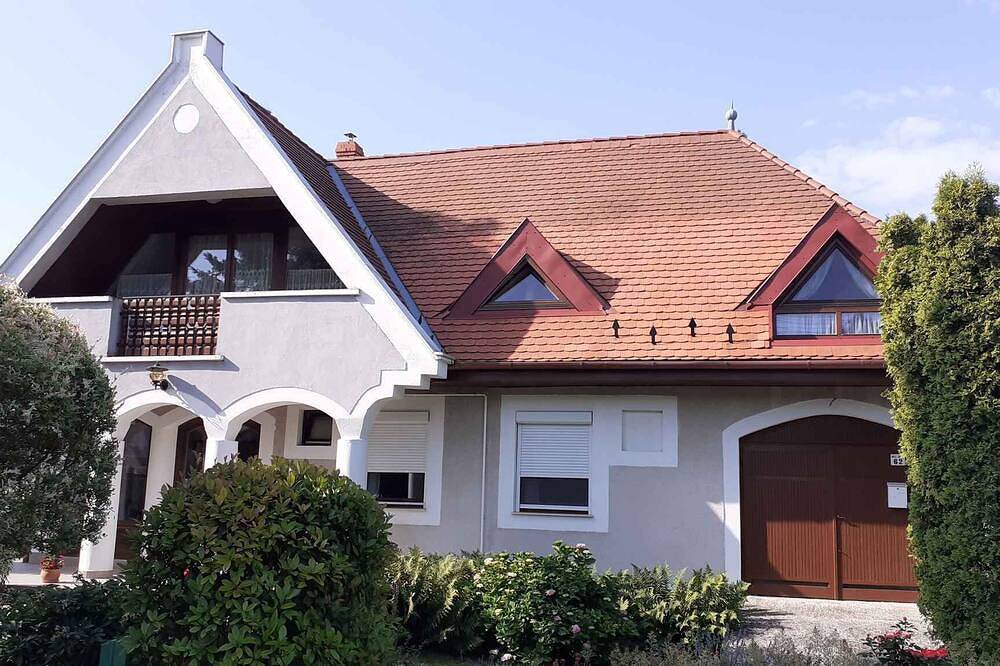 Ganze Wohnung, Ferienwohnung mit Garten und Grill in Gyenesdias, Balaton Hochland Nationalpark