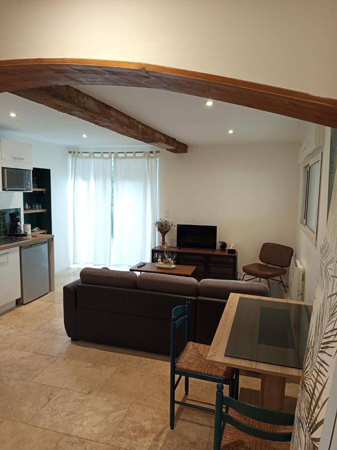 Gîte pour 2 personnes, avec terrasse à Saint-Marcel-Paulel