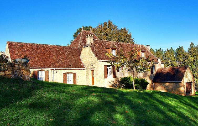 Gemütliches City Center Apartment mit Pool & Parkplatz in Les Eyzies, Périgord Noir