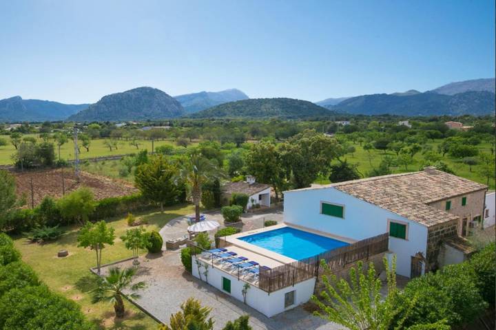Maison de campagne Can Pou Petit avec vue sur les montagnes, piscine, Wi-Fi, climatisation, terrasse et jardin. in Pollença, Majorque du Nord