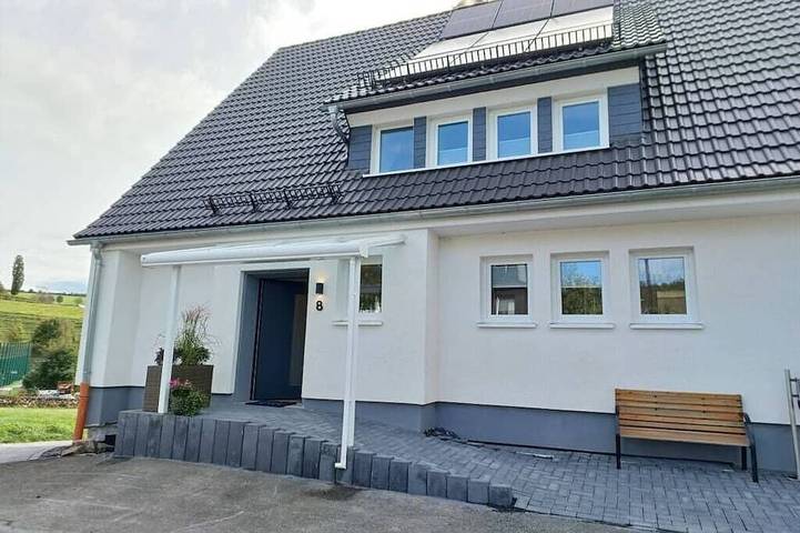 Ferienhaus für 12 Personen, mit Balkon und Sauna