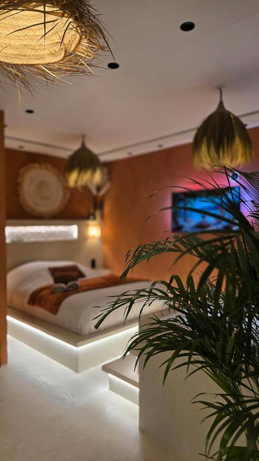 Gîte pour 2 personnes, avec sauna et jacuzzi à Chambly - 3