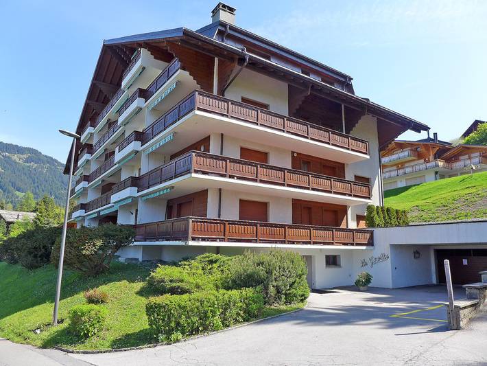 Ferienwohnung für 2 Personen, mit Balkon und Sauna in Waadt