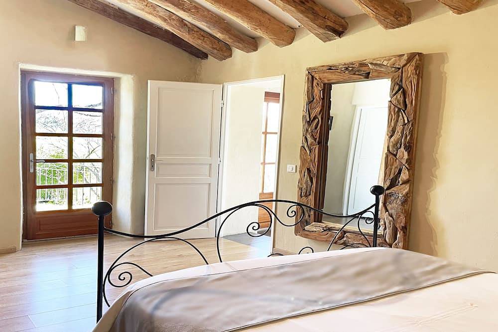 4 Sterne Ferienhaus mit Garten und privatem Jacuzzi : Pavillon Timéo in Carnas, Mittelmeerküste (Frankreich)
