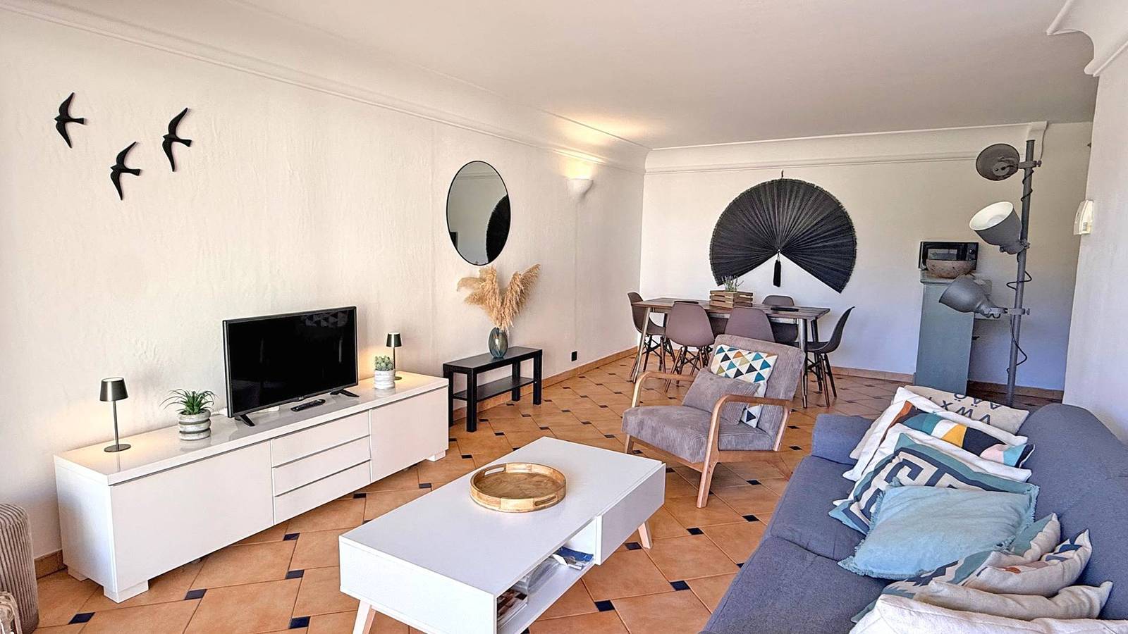 Geheel vakantieappartement, Apartment for 4/6 people - Swimming pool - Air conditioning - Wifi - Sainte Maxime - Rated 3* in Sainte-Maxime, Draguignan en omgeving