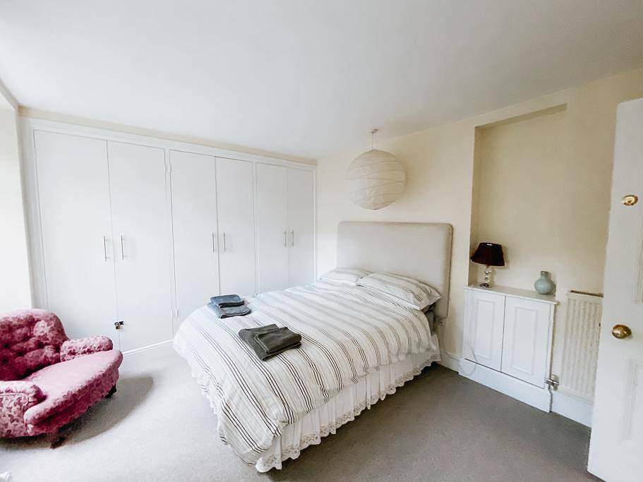 Ganze Wohnung, Sunnyside Apartment // Spacious 2 Bedroom Accommodation Located In Kendal Within The Beautiful Lake District, Uk in Kendal, Lake District