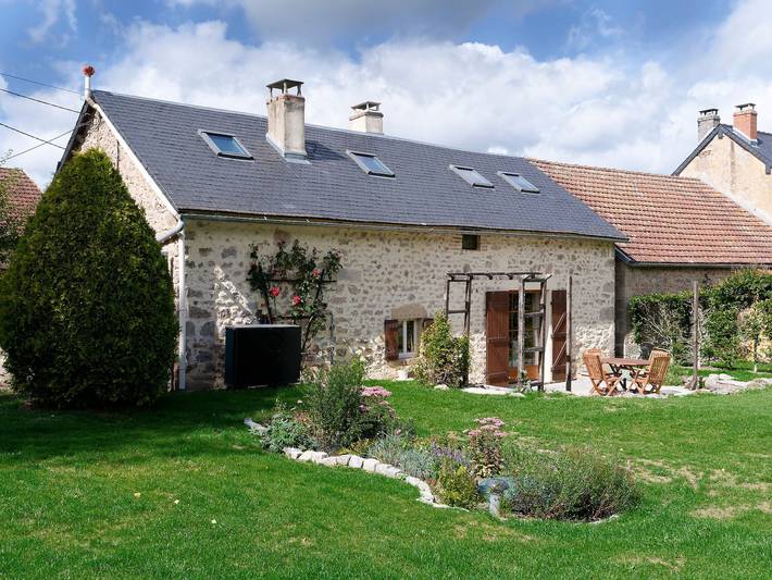 Charmantes Waldhaus mit großem Garten in Montbard und Umgebung