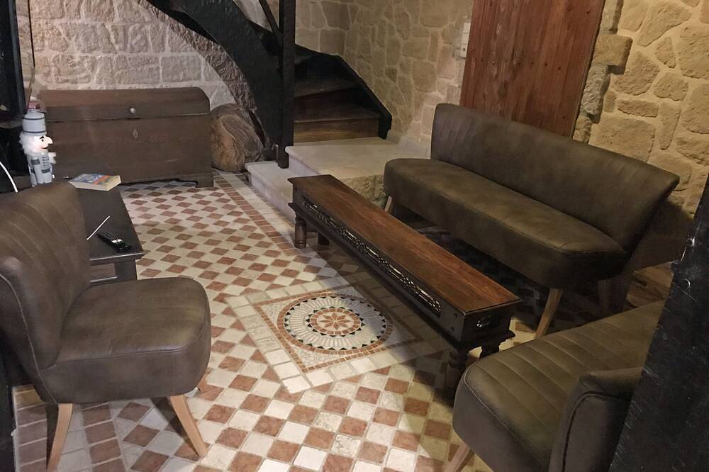 Interessante Ferienwohnung Wachstube im Rittergut Leppersdorf in Wachau, Oberlausitz-Niederschlesien
