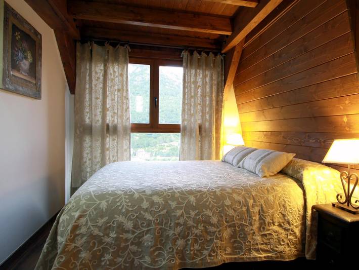 Ganze Ferienwohnung, Ferienwohnung für 8 Personen mit Balkon in Escarrilla, Sallent de Gállego