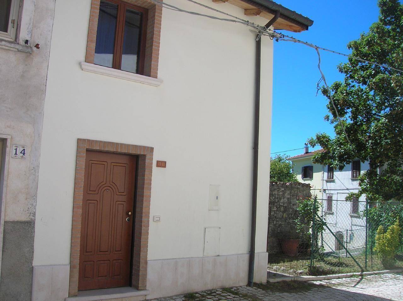 Holiday house for 6 persons approx. 60 qm in Castel di Sangro, Abruzzo (L'Aquila Province) in Castel di Sangro, Alto Sangro