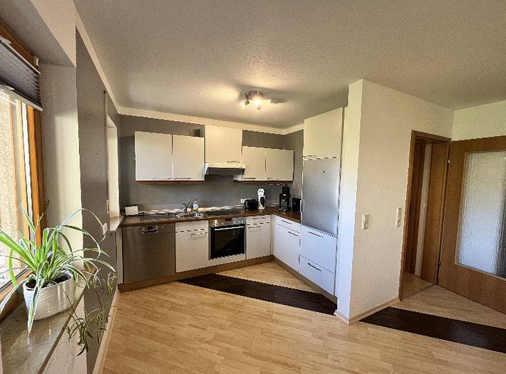 Ganze Ferienwohnung, Ferienwohnung am Rathaus - Ferienwohnung (60 qm) mit voll ausgestatteter Küche in Dingolshausen, Fränkisches Weinland