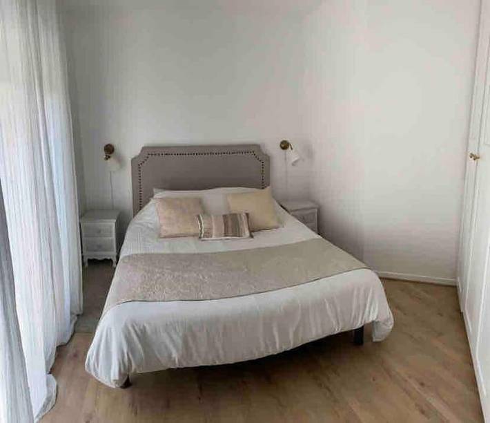 Gîte pour 5 personnes, avec Balcon et Vue à Suresnes - 2