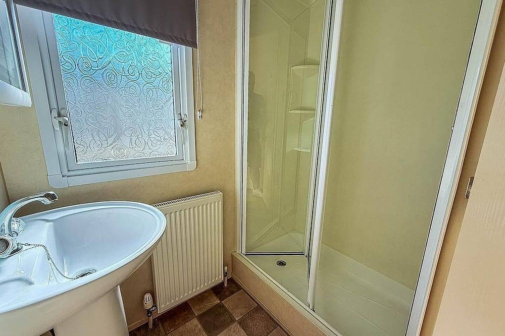 6 berth pet friendly static caravan by Hunstanton beach in Hunstanton, Norfolk Coast