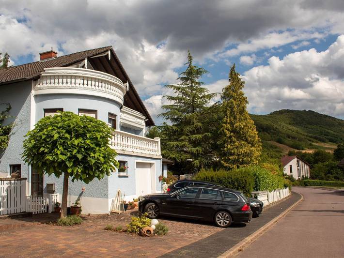 Ferienwohnung für 4 Personen, mit Terrasse und Garten in Hentern