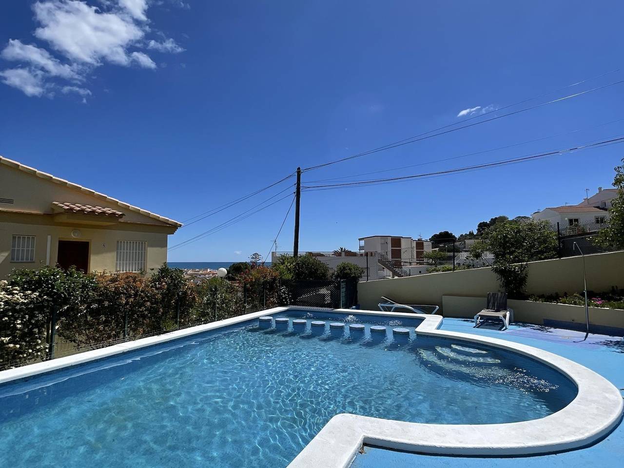 Geheel vakantieappartement, Vakantieappartement voor 6 personen met zwembad in Peñiscola, Costa del Azahar