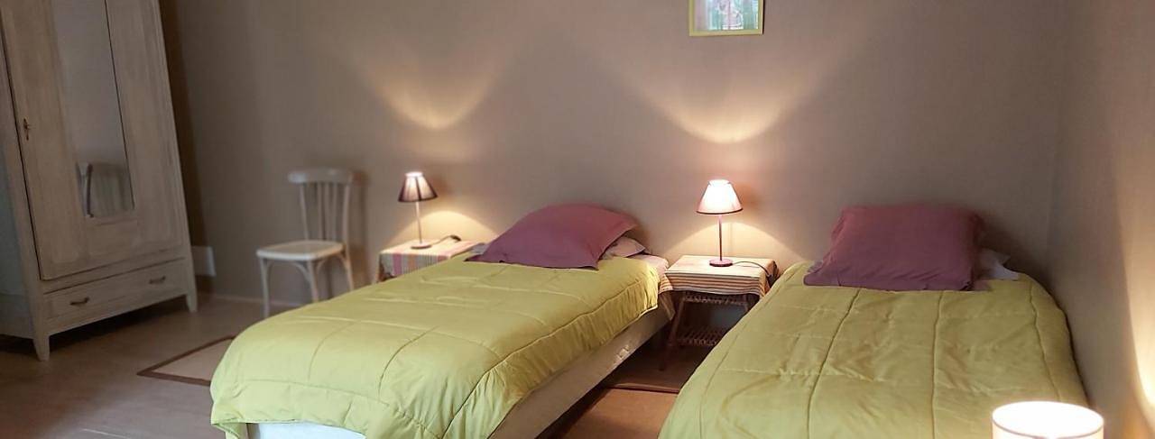 Twin Room in Vézac, Périgord Noir