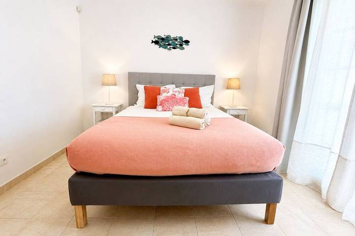 * Neue Liste * Villa im Zentrum von Vilamoura, private Wohnanlage, Pool, kostenloses WIFI in Vilamoura, Quarteira