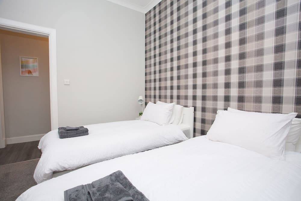 Ganze Wohnung, The Warwick Apartment. in Inverclyde