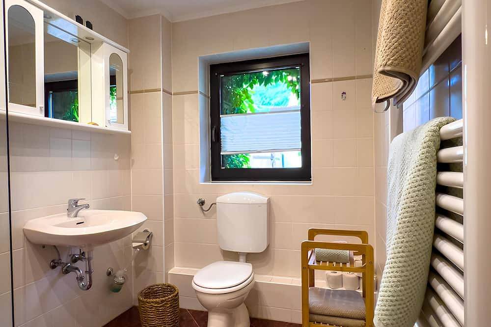 Ganze Wohnung, Ländliche Ferienwohnung in Seenähe in Friedrichswalde, Barnimerland Region