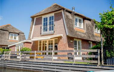 Gîte pour 6 personnes, avec terrasse, animaux acceptés dans Breukelen