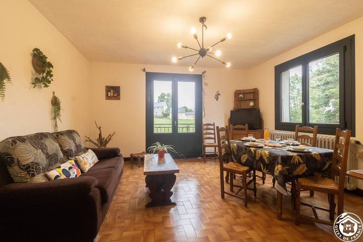 Gîte pour 4 personnes, avec jardin à Guchan - 2