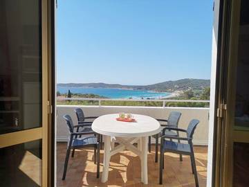 Gîte pour 4 personnes, avec balcon et vue à Cargèse