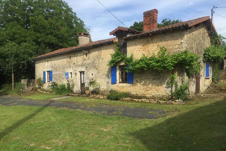 Gîte pour 5 personnes, avec piscine et jardin