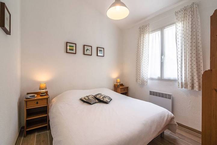 Location de vacances pour 6 personnes, avec piscine ainsi que jardin et terrasse à Pouzols-Minervois - 4