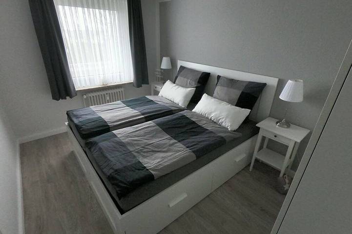 Ganze Wohnung, Küstenglück: Apartment mit großem Balkon und Deichblick an der Perlebucht in Büsum, Kreis Dithmarschen