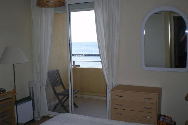 Ganze Wohnung, Valras-plage luxus wohnung oberstes stockwerk erste linie in Valras-Plage, Mittelmeerküste (Frankreich)