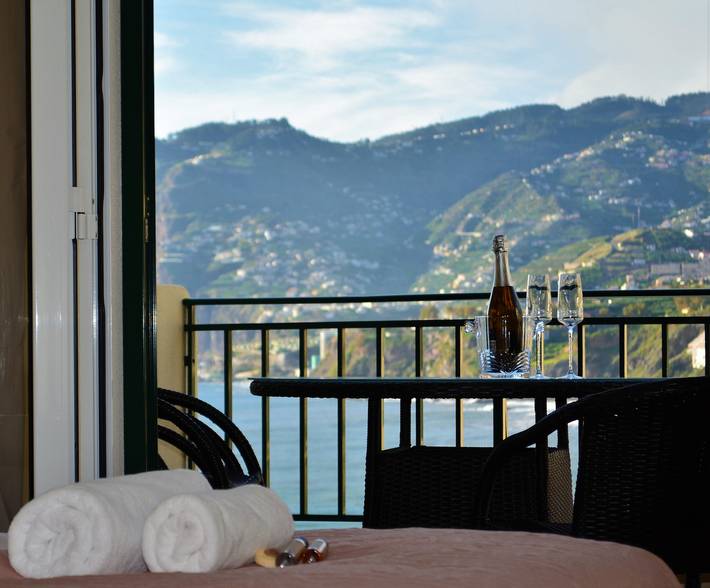 Gîte pour 6 personnes, avec Vue sur l’océan ainsi que Balcon et Terrasse à Funchal - 2