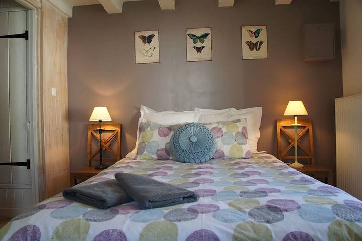 Location de vacances pour 6 personnes, avec jardin à Giez - 2