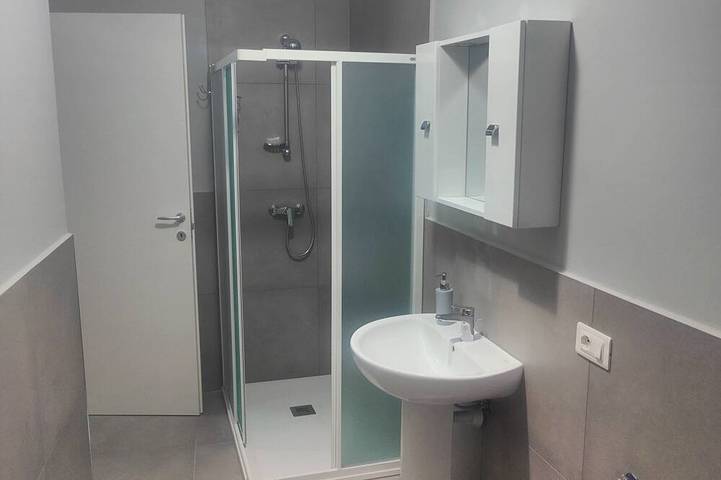 Appartamento intero, Cuneo Bedrooms in Cuneo, Provincia di Cuneo