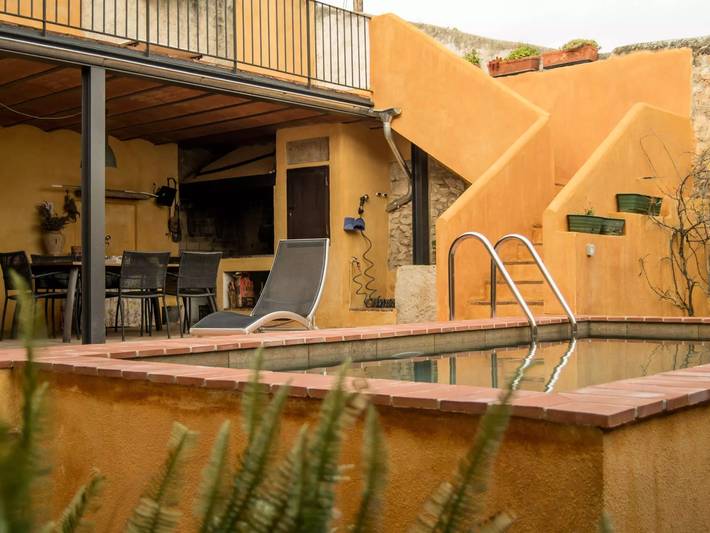 Chalet para 8 personas, con jardín y piscina en Bajo Penedés - 4
