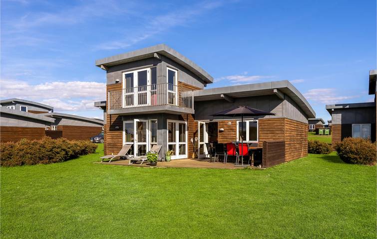 Ferienhaus für 6 Personen, mit Sauna und Terrasse sowie Garten und Whirlpool