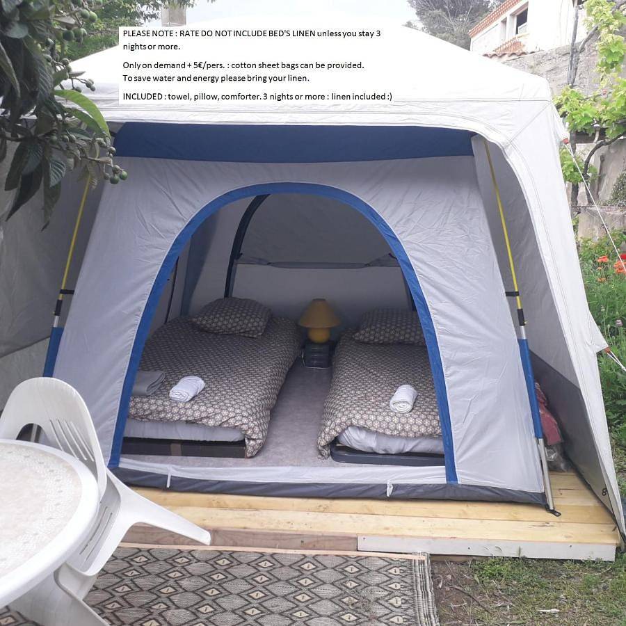 Deux tentes confortables dans un joli jardin idéalement situé in Sète, Côte méditerranéenne (France)