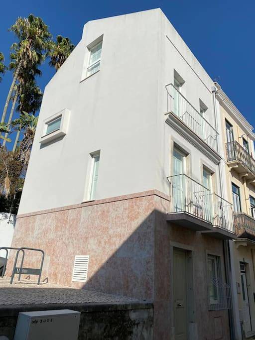 Apartamento de férias para 6 pessoas, com vista e varanda em Belém (Lisboa)