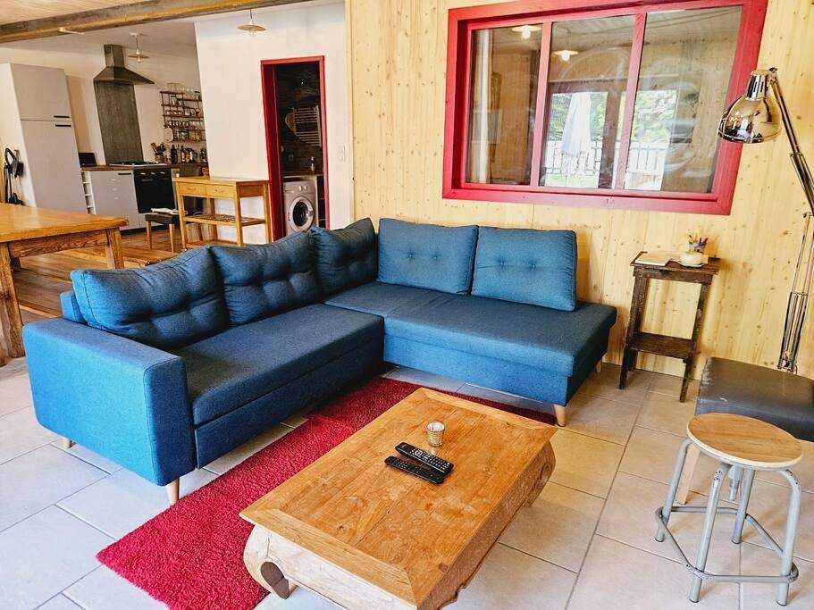 Appartement entier, One-Bedroom Apartment in Marsanne, Région de nyons