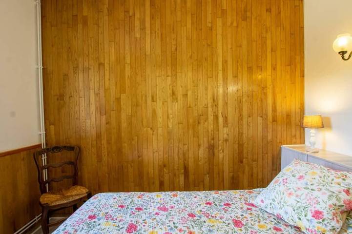 Gîte pour 6 personnes, avec jardin à Saint-Aubin-de-Nabirat - 4