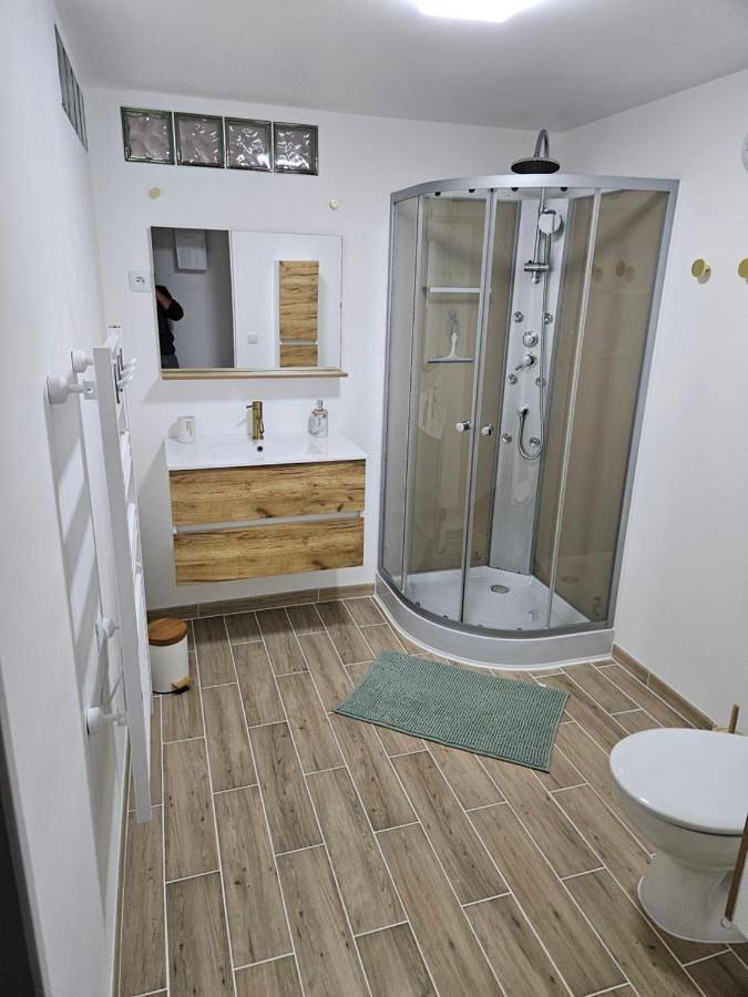 Gîte pour 4 personnes, avec vue et terrasse à Les Châtelliers-Châteaumur - 3