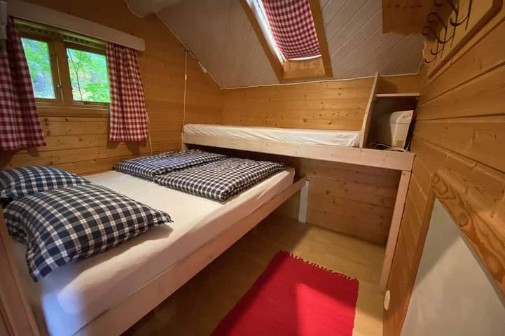Wooden cabin with grass roof, sleeps 2-5 people., Self catering. Open fire place in Sognefjord