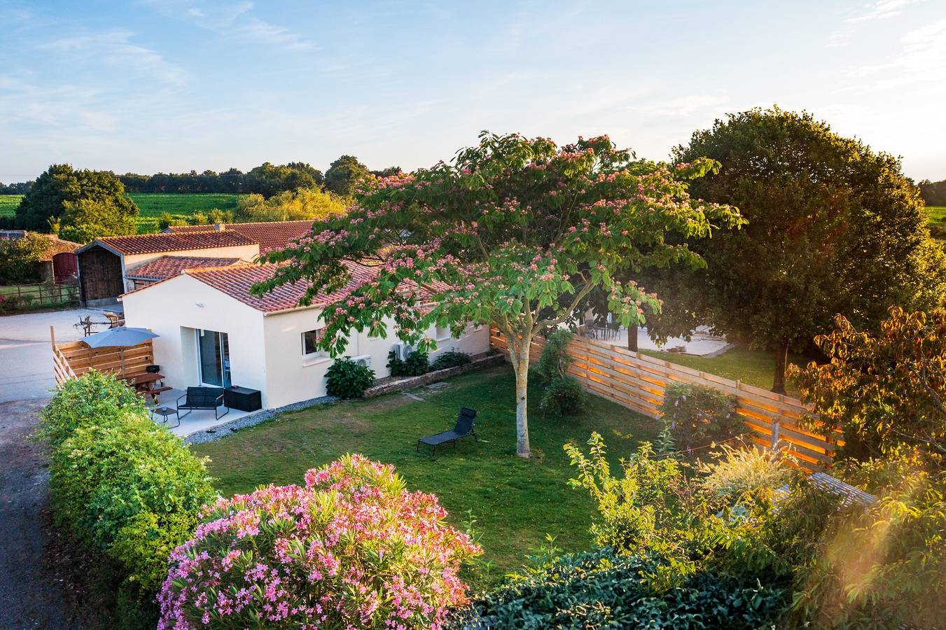 Maison de vacances proche Vendée Globe 6p' avec terrasse privée, Wi-Fi et climatisation in Sainte-Foy (Vendée), Vallée de la Loire