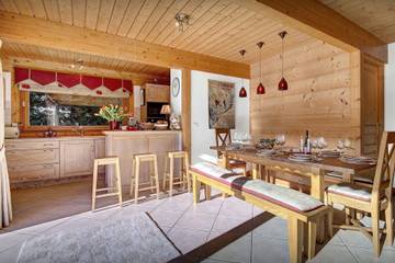 Maison pour 10 Personnes dans Saint-Jean-de-Sixt, Région d'Annecy, Photo 2