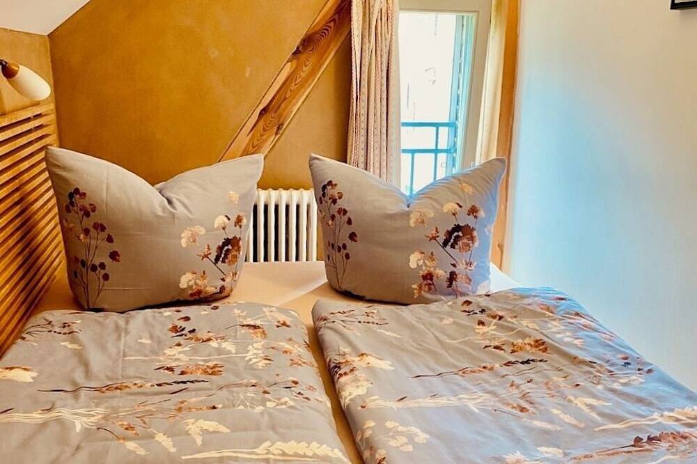 Ganze Wohnung, Villa Wunderlich, Blaue Wohnung - Familienfreundliche Fewo bei Potsdam/ Berlin in Fresdorf, Michendorf
