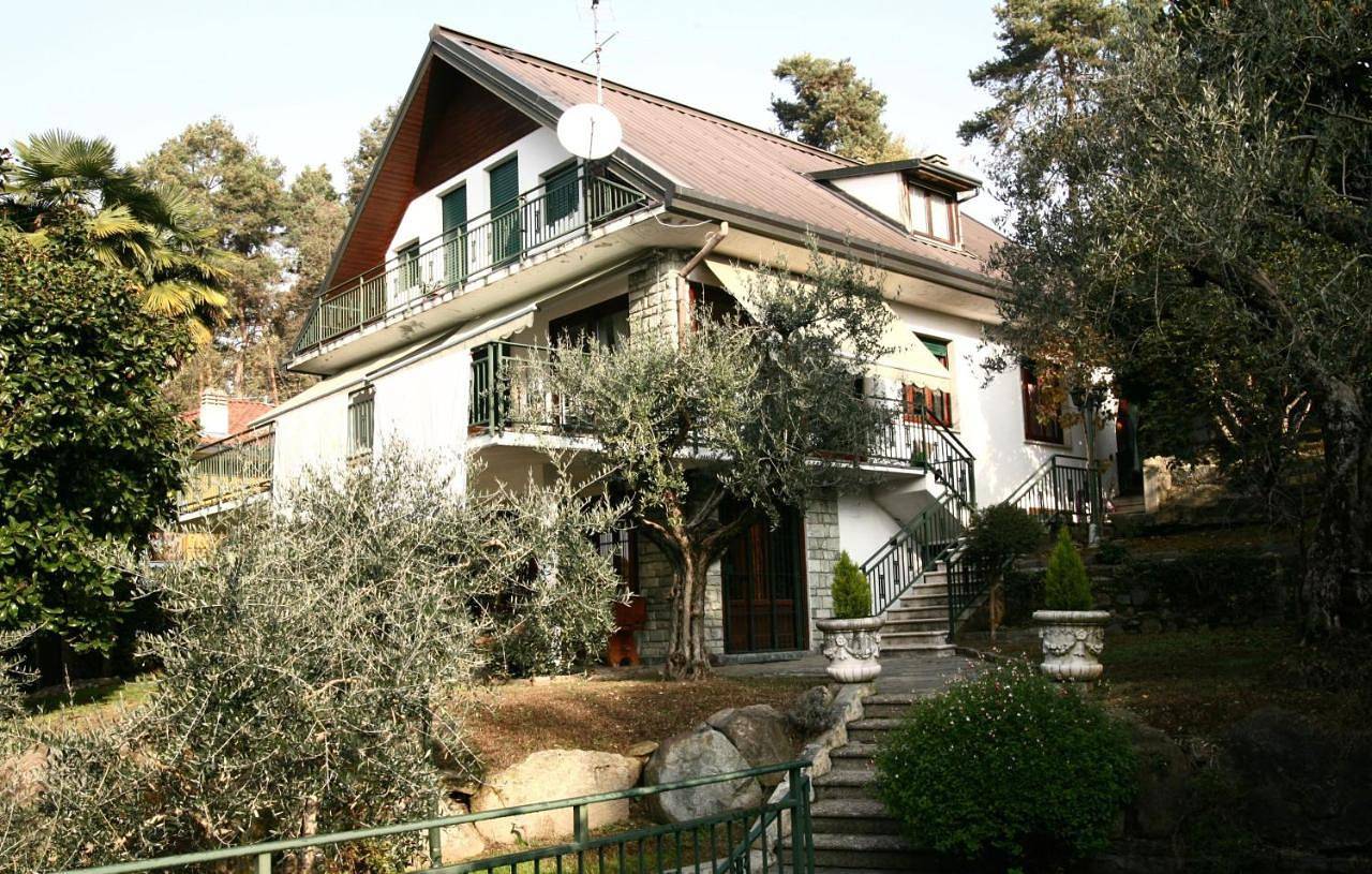 Appartement entier, Apartment with Garden View in Vergiate, Commune de Vergiate
