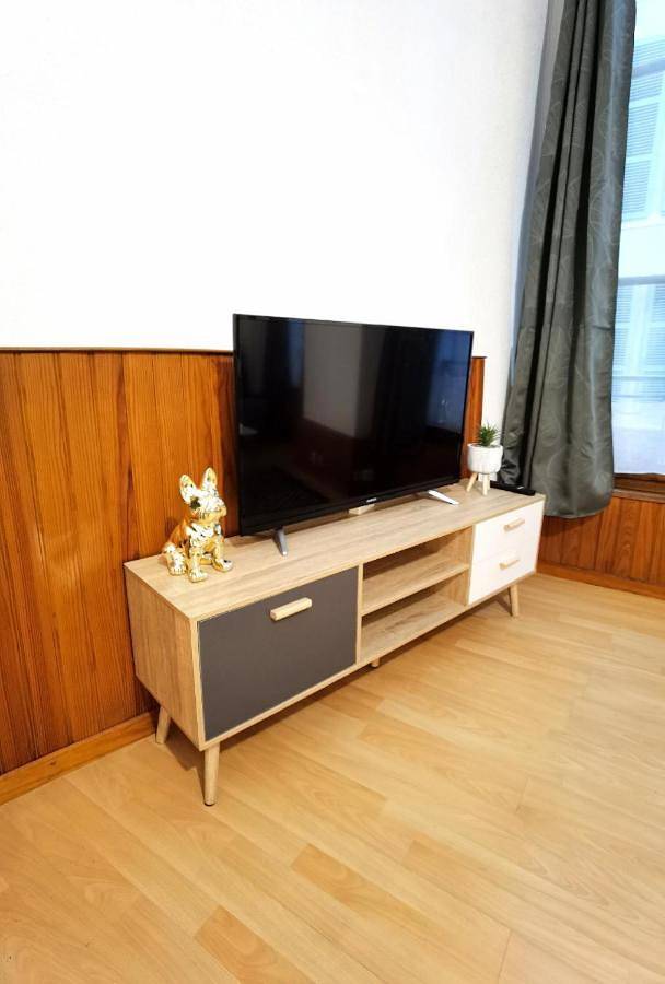 Appartement entier, One-Bedroom Apartment in Pau, Béarn