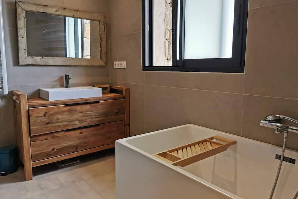 Villa privée avec piscine à 10min du centre de Porto-Vecchio in Porto-Vecchio, Arrondissement de Sartène